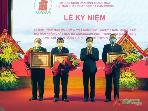 Hội Nạn nhân chất độc da cam/dioxin tỉnh Thanh Hóa đón nhận Bằng khen của Thủ tướng Chính phủ